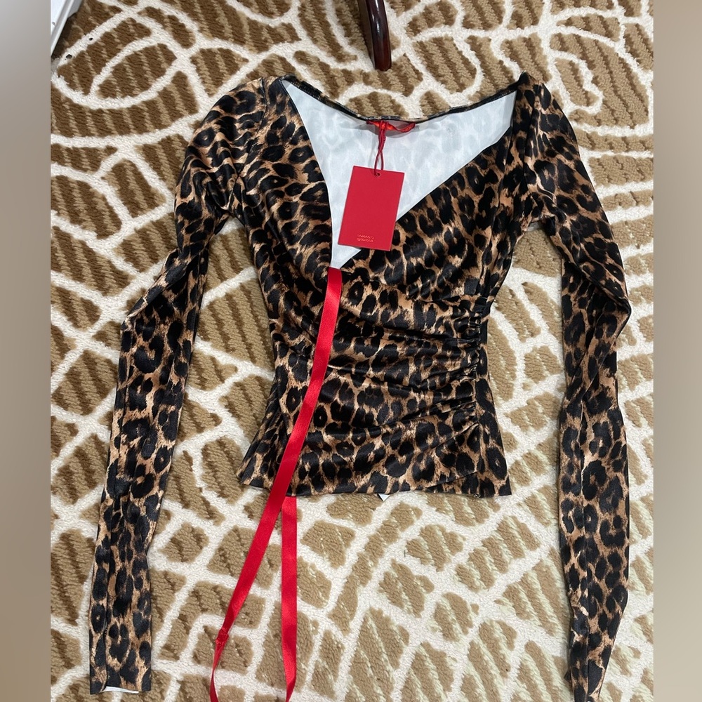Coucoo Lanai top, brand new, sell price $105